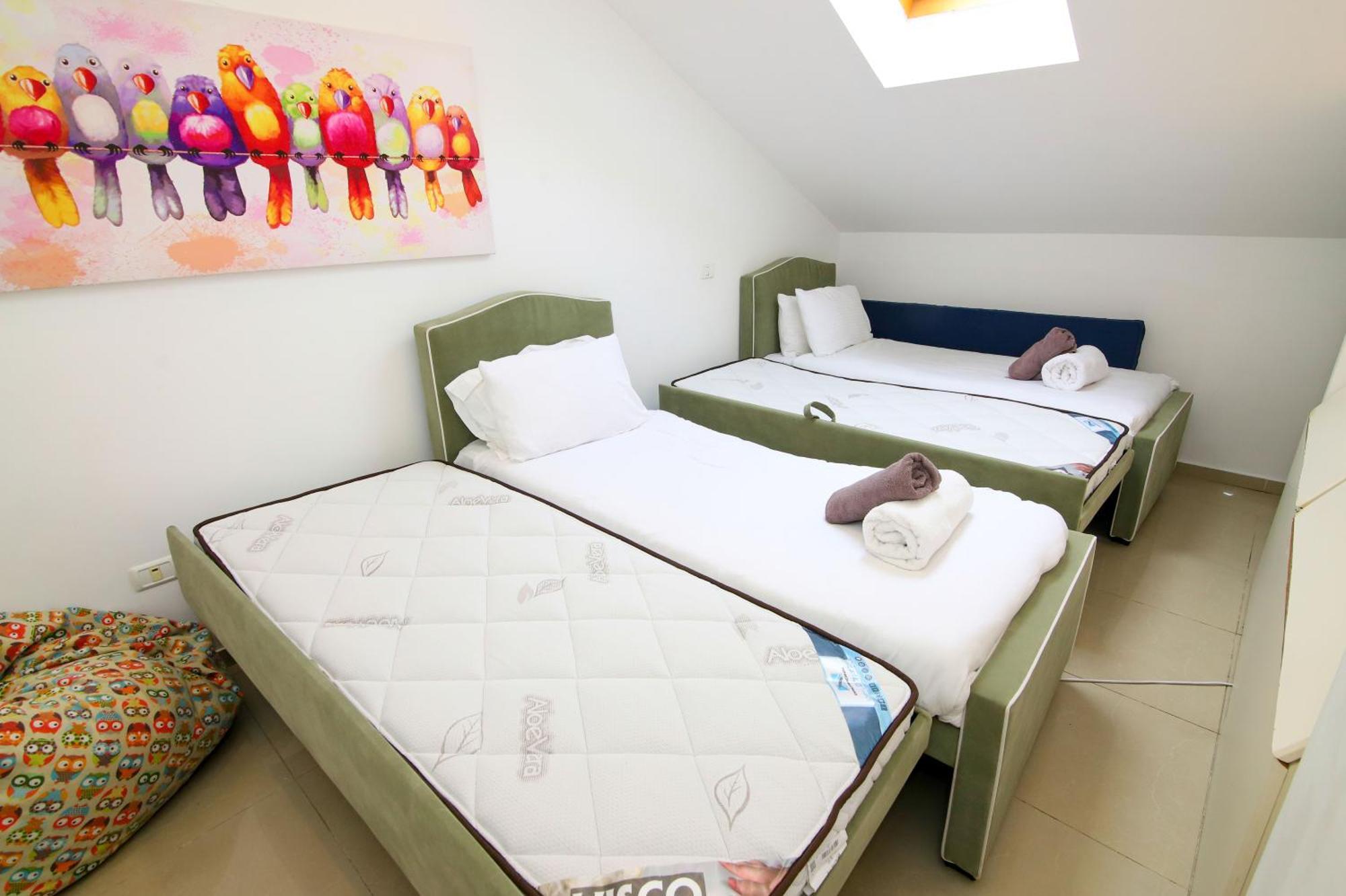 Saidoff, Amazing 4 Bedroom 3 Bath In City Center, Pool, Parking!!! Jeruzsálem Kültér fotó